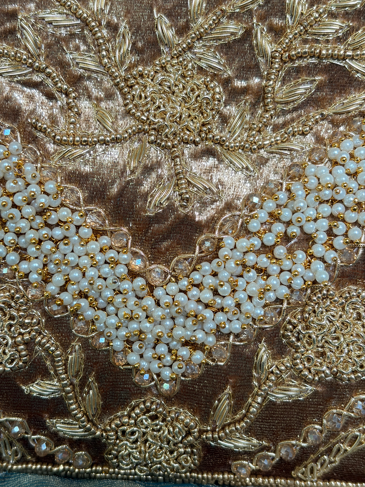 Sunheri Zari Bag