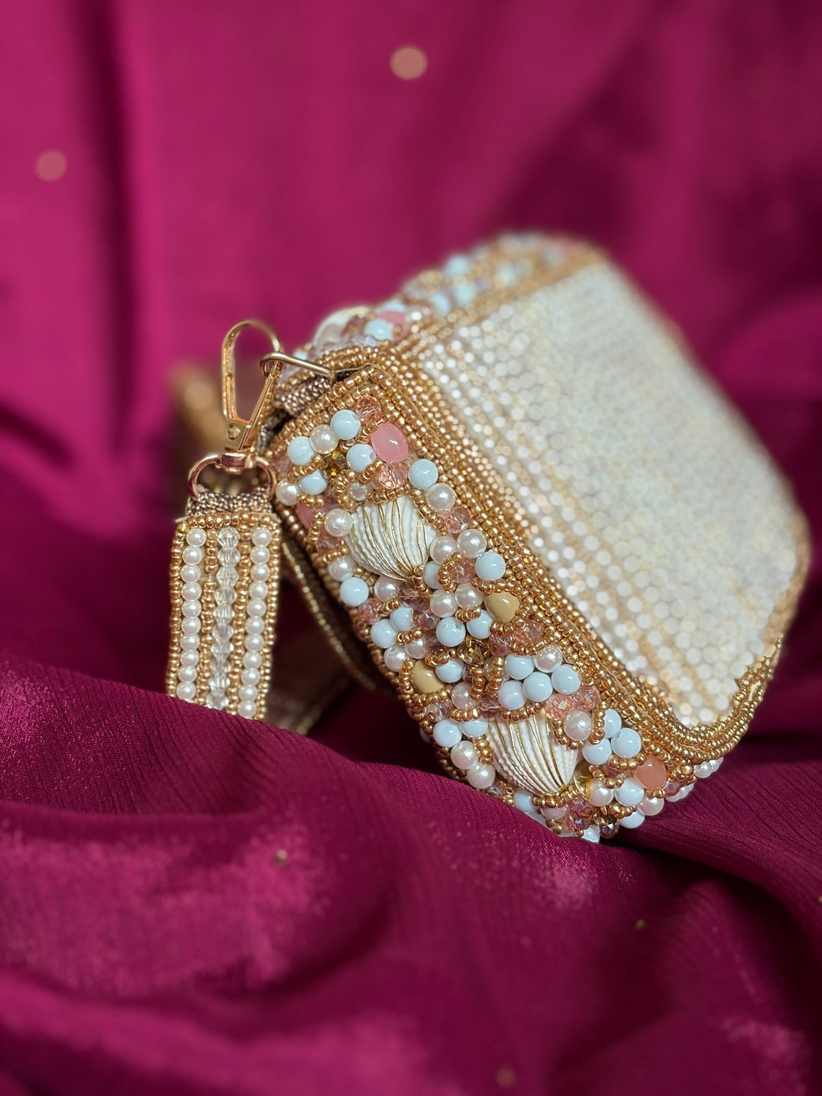 Pastel Noor SeaShell Bag